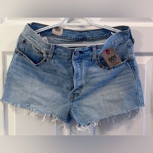 Levi's 501 Mid Rise Studded Light Wash Distressed Jean Shorts Size 31 NWT